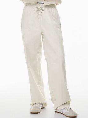 Aritzia Group by Babaton Peninsula Pant Matte Pearl Size Medium #111909